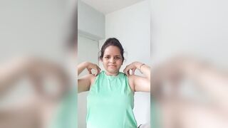 Easy Shoulder Stretches | Simple Shoulder Exercises At Home | Stretch Your Shoulders |