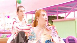 See Tinh - Ting Ting Tang Tang Dance - TikTok Compilation