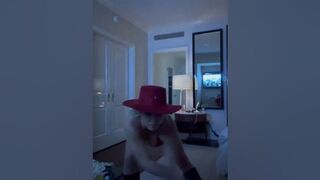 Britney Spears Dancing In Hot Bikinis At Home - May 16 2023 ????