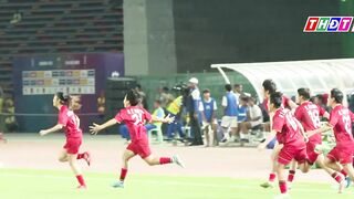 Muôn màu SEA Games - 16/5/2023 - Khoảnh khắc đội tuyển nữ bóng đá Việt Nam mừng chiến thắng | THDT