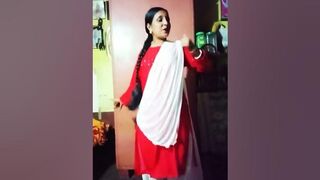 #pawansingh#Hari hari odhani#trending#bhojpuri#bhojpuridancevideo#shortsfeed#shorts#dance#instagram