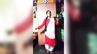 #pawansingh#Hari hari odhani#trending#bhojpuri#bhojpuridancevideo#shortsfeed#shorts#dance#instagram