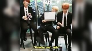 BTS jimin and chair???? vs his flexible body???? #bts #jm #jimin #relatable