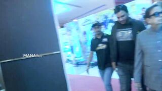 Brahmanandam Super Fun With Bouncers @ Unstoppable Trailer Launch | Manastars