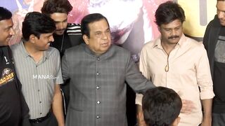 Brahmanandam Super Fun With Bouncers @ Unstoppable Trailer Launch | Manastars