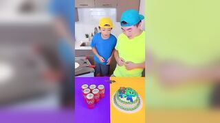 Minecraft cake vs soda ice cream challenge! ???? #funny #minecraft #shorts by Ethan Funny Family