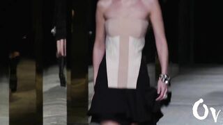 Bella Hadid I Fall Winter 2022 I Runway Compilation