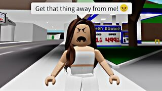 “When your allergic to peanuts” | Brookhaven Meme (Roblox)