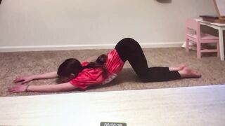 Back Stretching Routine!????(Hold each stretch 20 seconds)