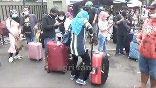 AWAS !!.. HATI-HATI TRAVEL DI TEMPAT KARANTINA MAKIN GANAS, PMI MAKANAN EMPUK UNTUK DIPERAS