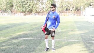 Celebrity in Expensive Cars Arrive for Football Practice Juhu | Adar jain, Abhishek Bachchan