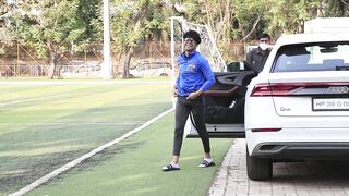 Celebrity in Expensive Cars Arrive for Football Practice Juhu | Adar jain, Abhishek Bachchan