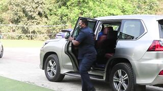 Celebrity in Expensive Cars Arrive for Football Practice Juhu | Adar jain, Abhishek Bachchan