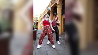 Y la QUESO????? La QUE SOPORTE????TUTORIAL????TikTok trend BAILE #shorts