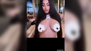 Yailin la mas viral modelando en bikinis para 6ix9ine #yailinlamasviral #6ix9ine #elalfaeljefe