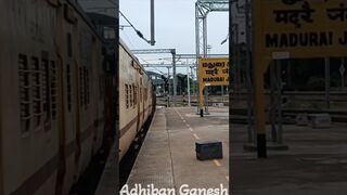 BODI KU TRAIN VANDHURUCHU!! ???????? | Madurai - Bodi Unreserved Exp Train Travel Vlog | Adhiban Ganesh