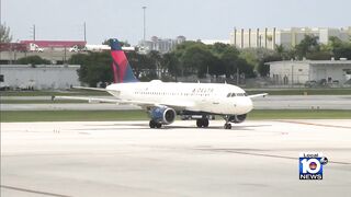 Travel troubles continue at South Florida airports