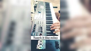 Twerk it like miley #celebrity #music #trending #piano #viral #blogger #update #fypシ #shorts