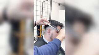 #barberlife #barbeiros #barbeirosbrasileiros #barber #tiktok #barbers #barberlove #barbershopconnect