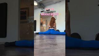 The BEST stretch to get your MIDDLE SPLITS!???? #shortsvideo #middlesplits #stretchingtips #flexible