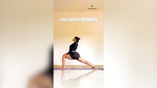 Yoga poses sequence #yogaurmi #yoga #yogaasana #yogawithurmipandya #yogaposes #urmiyogaacademy