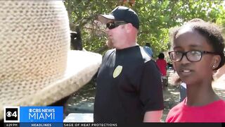 Summercampers and Miramar police participate in beach clean-up