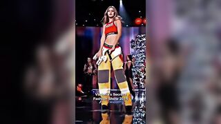 Gigi Hadid Best Runway Walks #models #runway #catwalk #fashion #shorts