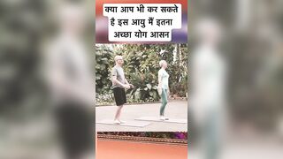 वृक्ष आसन । Tree Pose #shorts #youtubeshorts #yoga #trending