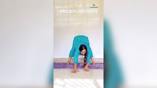 Wide legged forward bending - Twisting yoga pose #yogaurmi #yoga #yogawithurmipandya #yogapractice