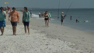 FL: Marijuana washes ashore on Florida beach