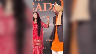'Gadar2' Star Ameesha Patel से कहा गया, "क्या आपने खुद को Instagram पर देखा है"
