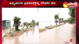 Yanam Floods 2023 | Flood Water at Yanam Beach Road | AP Floods |@SakshiTV