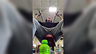 Shoulder Press Warm-up! #gym #shorts #stream #fit #tiktok #warmup #music #facts