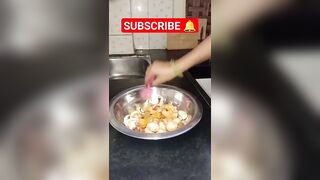 मशरूम की सब्जी l SR KITCHEN | #instagram #youtubeshorts #youtube #youtubevideos #shorts #facebook