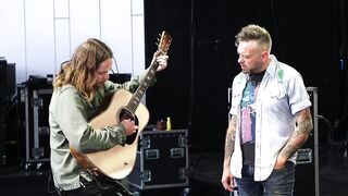 Billy Strings' Custom Martin D-45 & BlueChip Picks | Rig Rundown Trailer