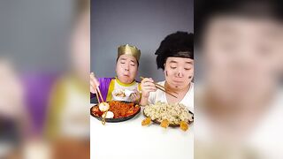 Spicy Noodle Challenge | King and beggar's fun spicy fried chicken ASMR MUKBANG #shorts