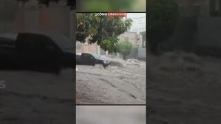 Auto inundado #games #reel #trend #trending #trendingreels #viral #viralreels #auto #mazda