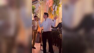 Maja Salvador with her Celibrity friend danced during her wedding #celebrity #majasalvador #wedding