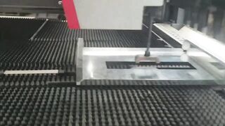 Flexible bending machine