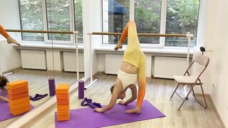 STRETCH LEGS & FEET. FITNESS STRETCHING. HIP STRETCH. GYMNASTICS FLEX. YOGA CONTORTION