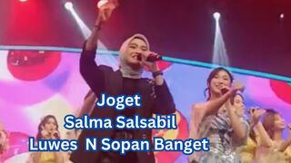 Luwes Banget , Salma Salsabil Joget (Koreo) Bareng JKT 48