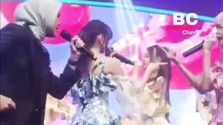 Luwes Banget , Salma Salsabil Joget (Koreo) Bareng JKT 48