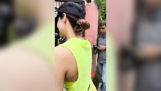 Beautiful Actres ???? Malaika Arora Spotted At Diva Yoga Classes At Bandra