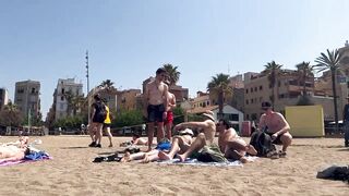 MUST SEE ???? THE HOTTEST DAY ???? on Barceloneta beach 4k Spain Beach Walking Tour