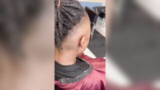 Which celebrity’s son is this ????????????‍♂️????????‍♂️???????????????????????? #viral #barber #thecelebrity #shorts