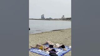 ???????? Beautiful day at Barcelona beach