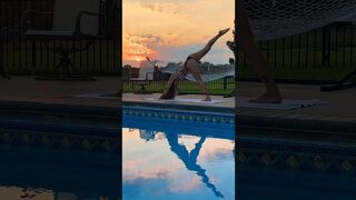 Yoga by the pool #stretching #yoga #livingmybestlife