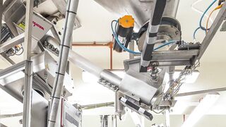 Nestlé Singapore Improves Metal Detection with Flexible Screw Conveyor