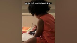 Golla Ja Raha Hai Walk Par.???? #haarshlimbachiyaa #comedy #bhartisinghcomedy #funny #golla #ytshorts