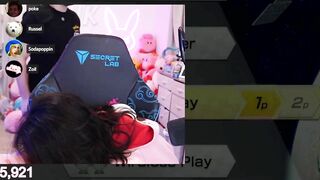 Emiru Fell Asleep On Stream For 10 Minutes Straight